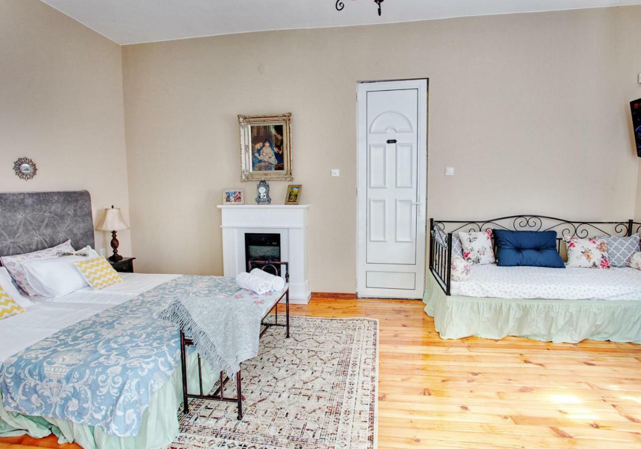 Guest House Sahat Tepe Plovdiv Ngoại thất bức ảnh